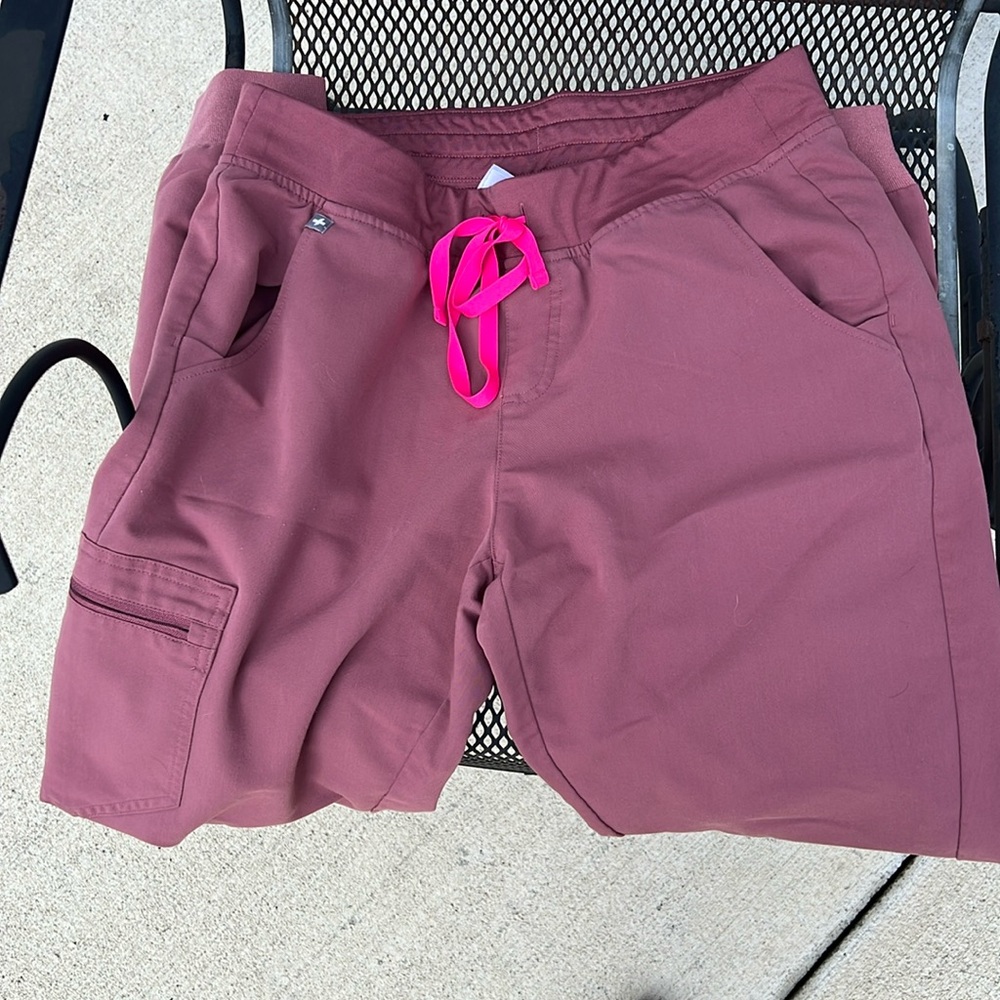 Figs Women's Mauve Track Joggers with Hot Pink Drawstring